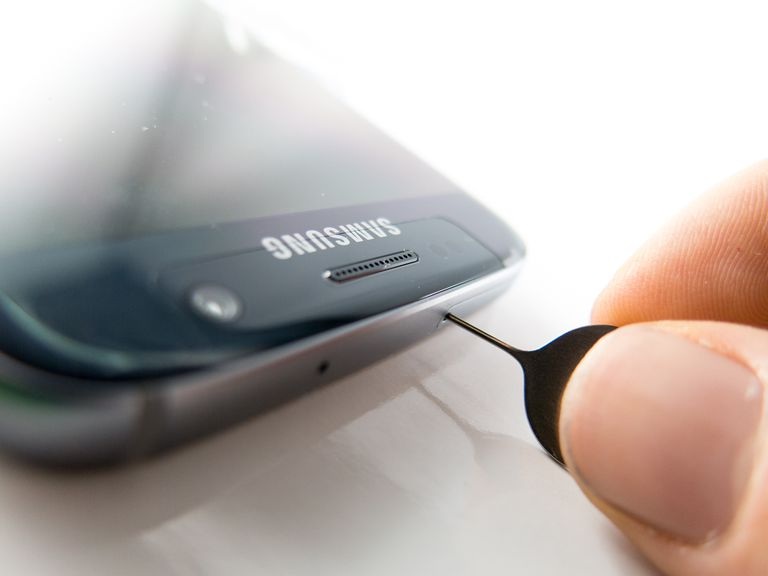 The procedure to unlock the Samsung Galaxy phone by the company